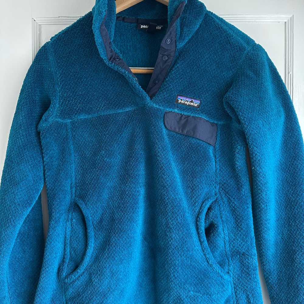 Patagonia Blue/Teal Fleece Jacket - Women’s XS